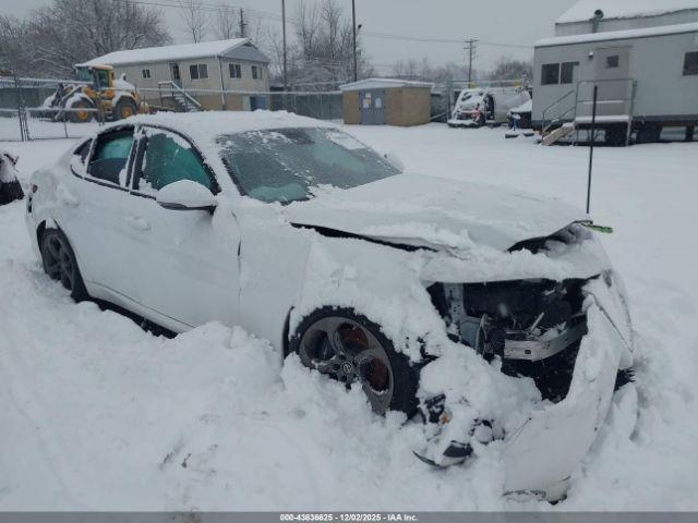  Salvage Alfa Romeo Giulia