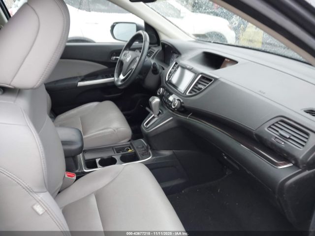 Honda CR-V Touring Image 4