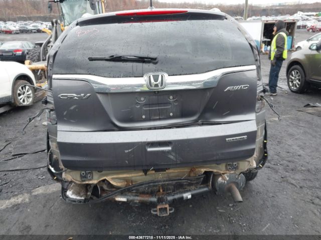Honda CR-V Touring Image 12