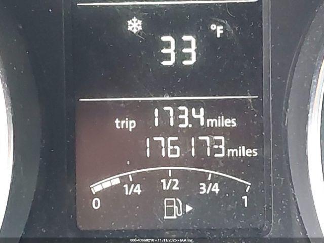 Volkswagen Jetta 2.0l S Image 13