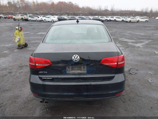 Volkswagen Jetta 2.0l S Image 14