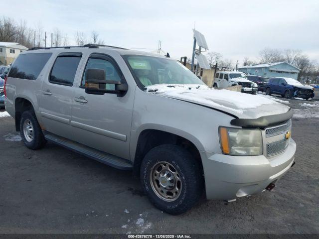  Salvage Chevrolet Suburban 2500