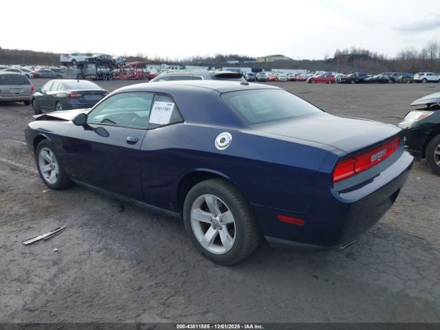 Dodge Challenger Sxt Image 2
