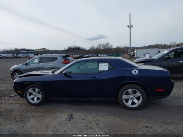Dodge Challenger Sxt Image 13