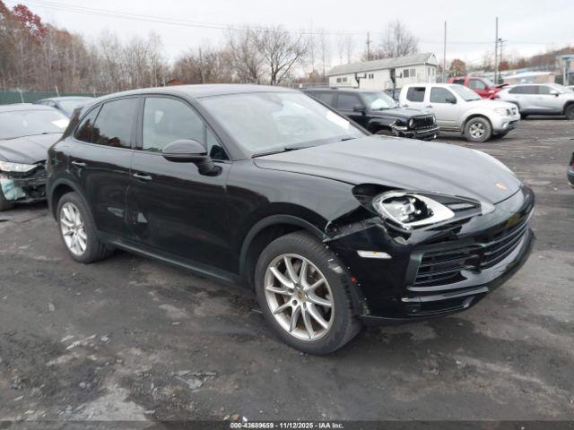  Salvage Porsche Cayenne