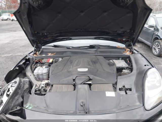 Porsche Cayenne Image 4