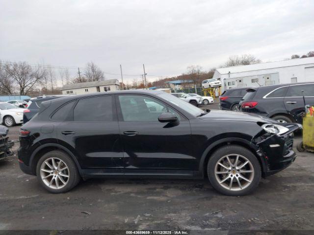 Porsche Cayenne Image 7