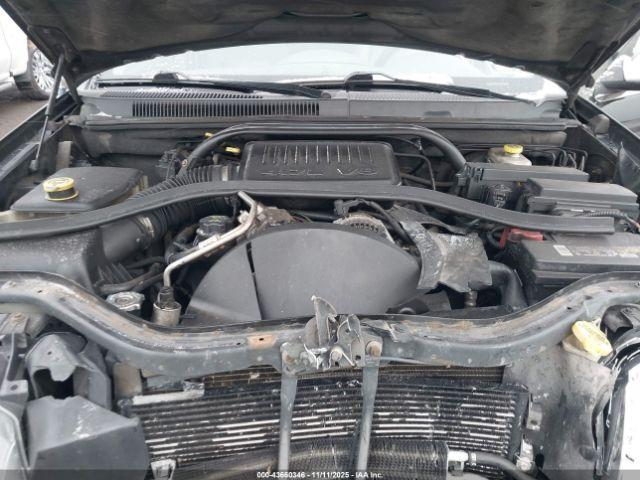 Jeep Grand Cherokee Limited Image 16