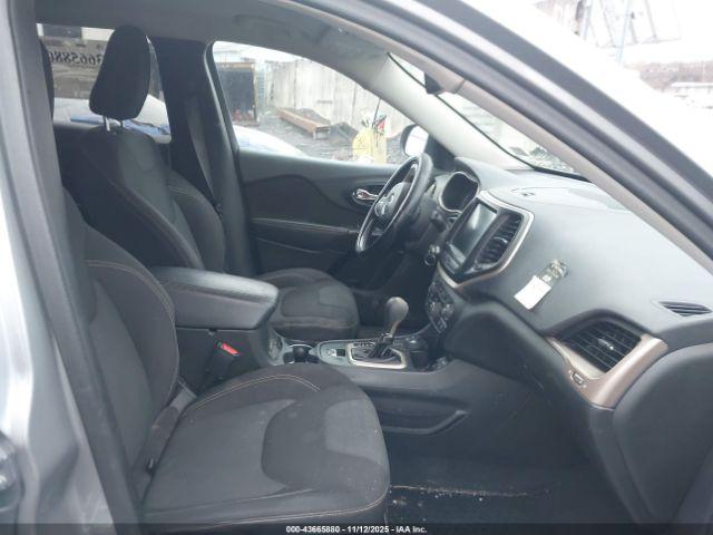 Jeep Cherokee Latitude Image 10