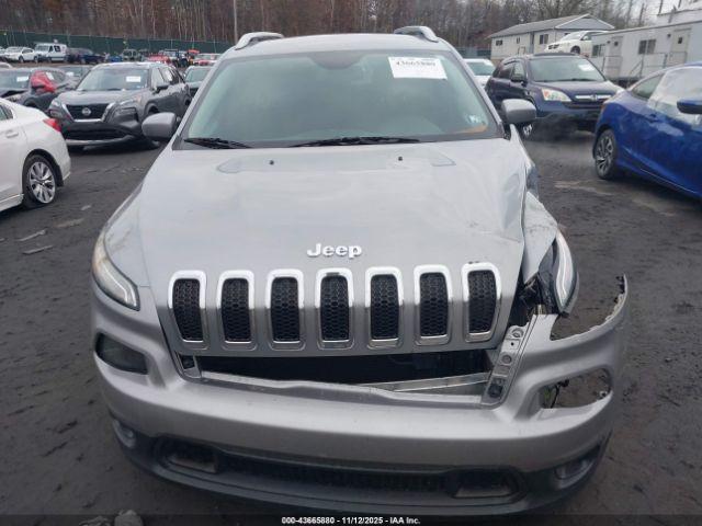 Jeep Cherokee Latitude Image 11