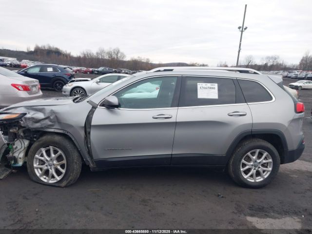 Jeep Cherokee Latitude Image 15