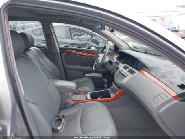 Toyota Avalon Xls Image 6