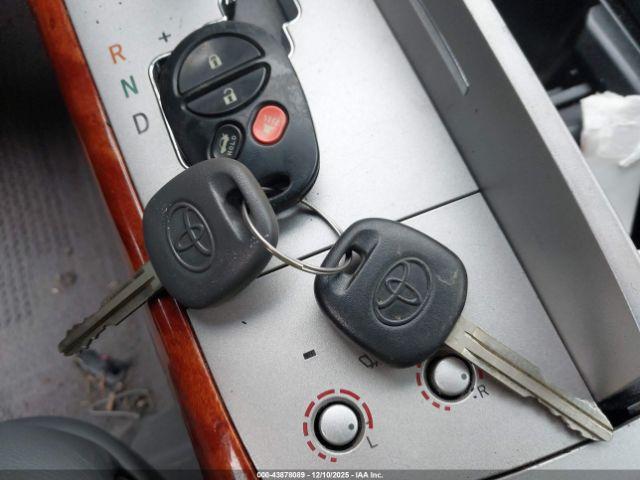 Toyota Avalon Xls Image 7