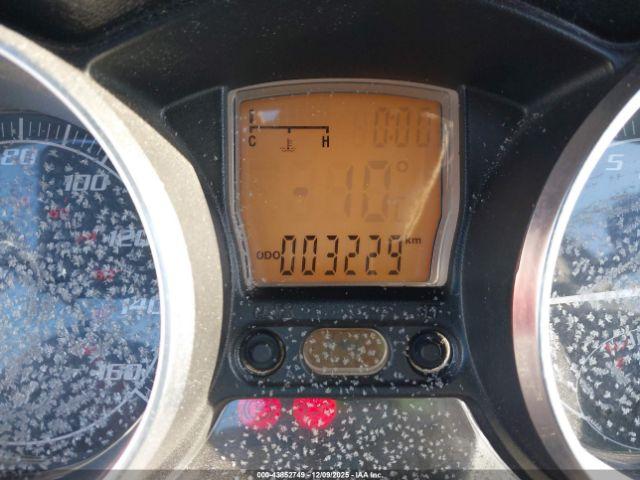 Piaggio Mp3 250 Image 5