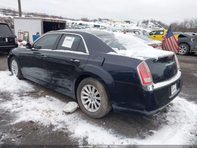 Chrysler 300 Image 4