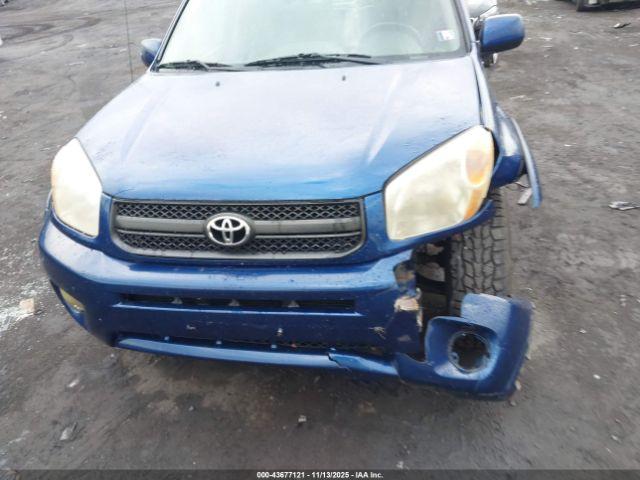 Toyota RAV4 Image 13