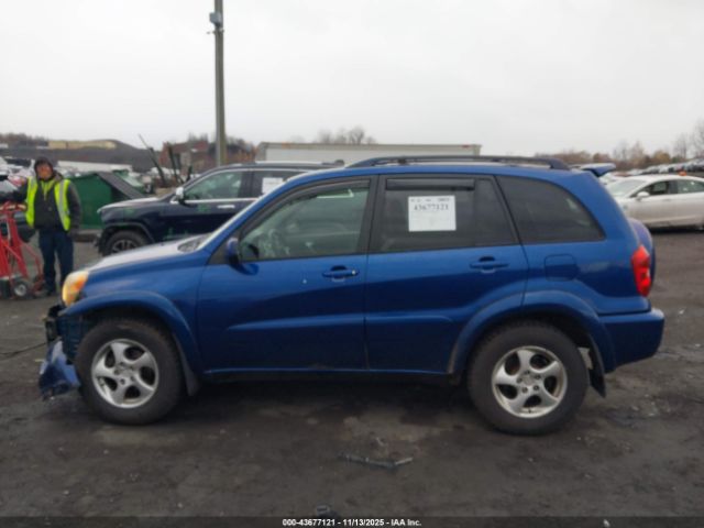 Toyota RAV4 Image 14