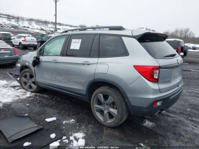 Honda Passport Touring Image 16