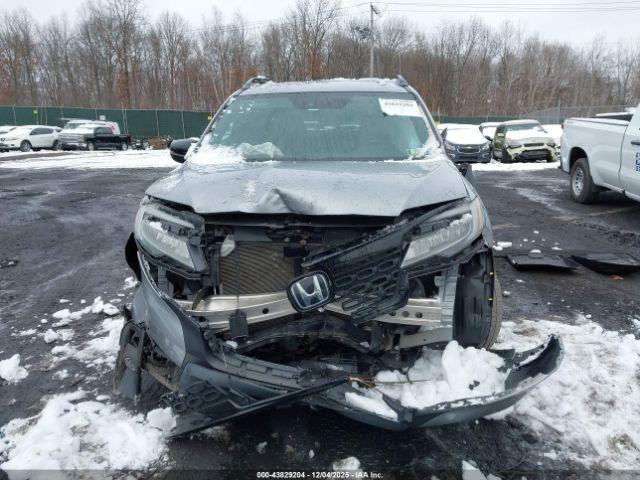 Honda Passport Touring Image 12