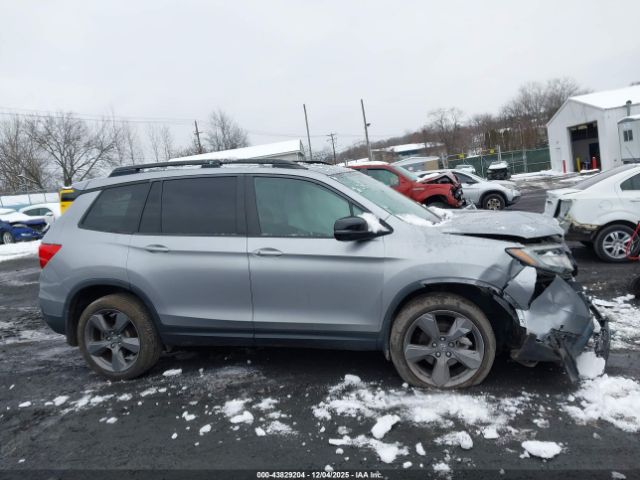 Honda Passport Touring Image 11