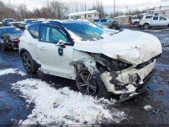  Salvage Volvo XC40