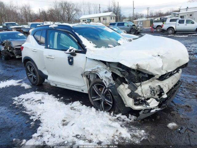  Salvage Volvo XC40