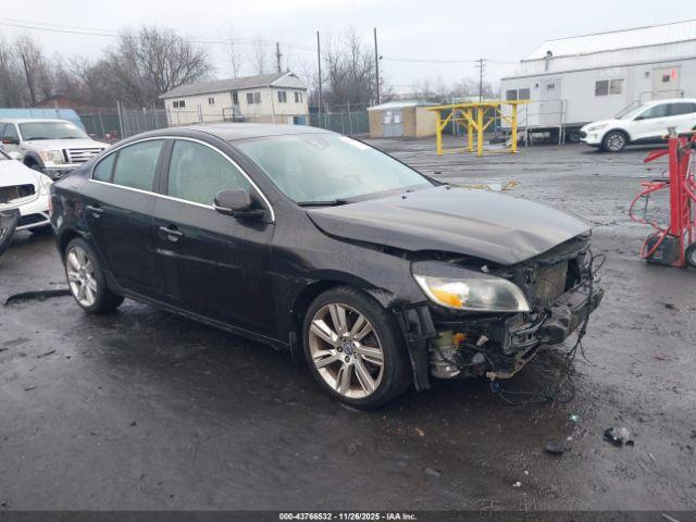  Salvage Volvo S60