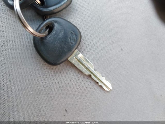 Hyundai ACCENT Gls Image 10