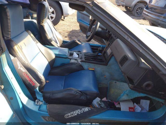 Chevrolet Corvette Image 2