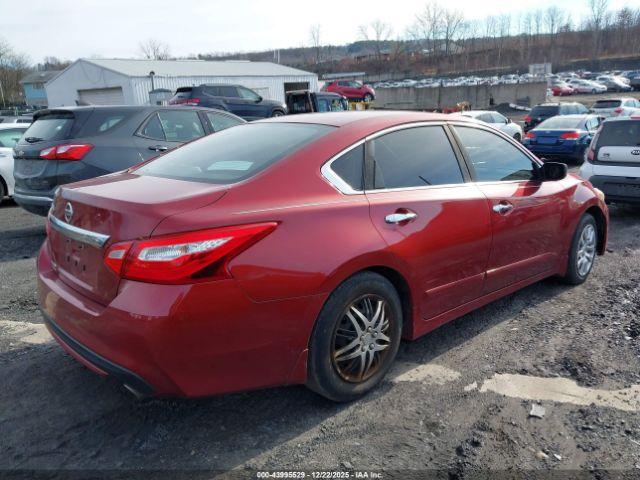 Nissan Altima 2.5 S Image 9