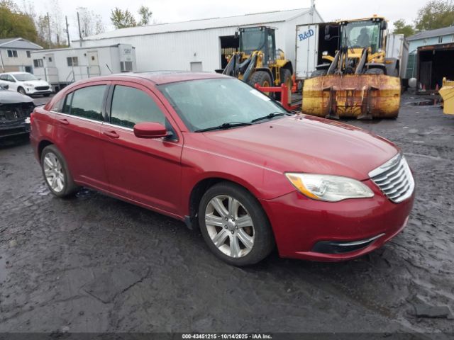 Chrysler 200 Touring Image 1
