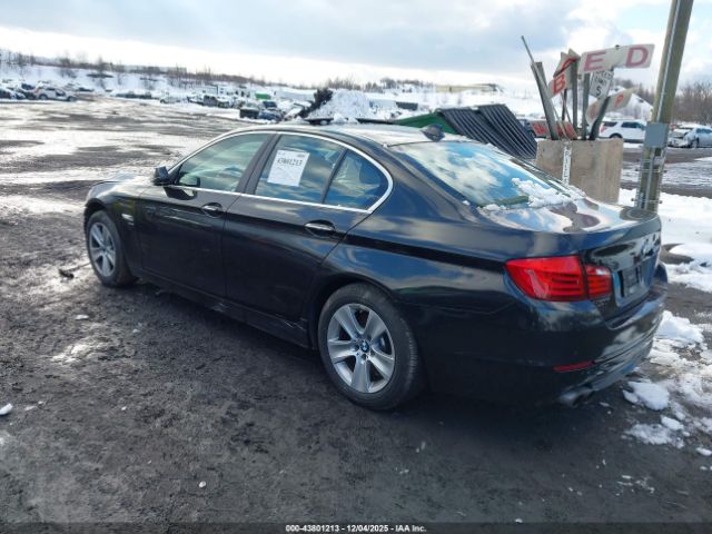 BMW 5 Series Xdrive Image 4