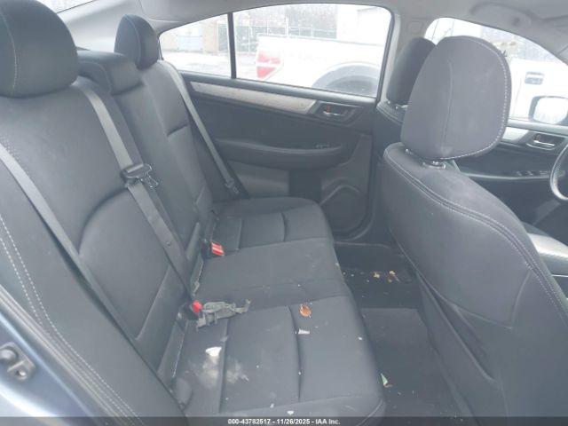 Subaru Legacy 2.5i Premium Image 6
