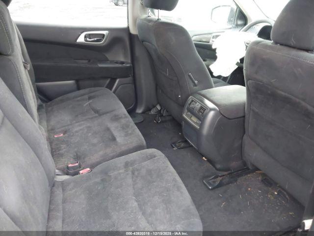 Nissan Pathfinder S Image 12