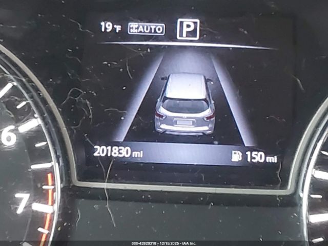 Nissan Pathfinder S Image 11