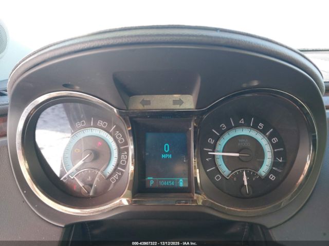 Buick LaCrosse Cxl Image 2