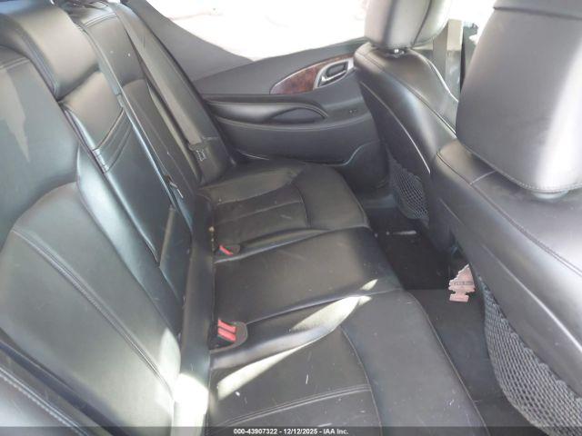 Buick LaCrosse Cxl Image 6