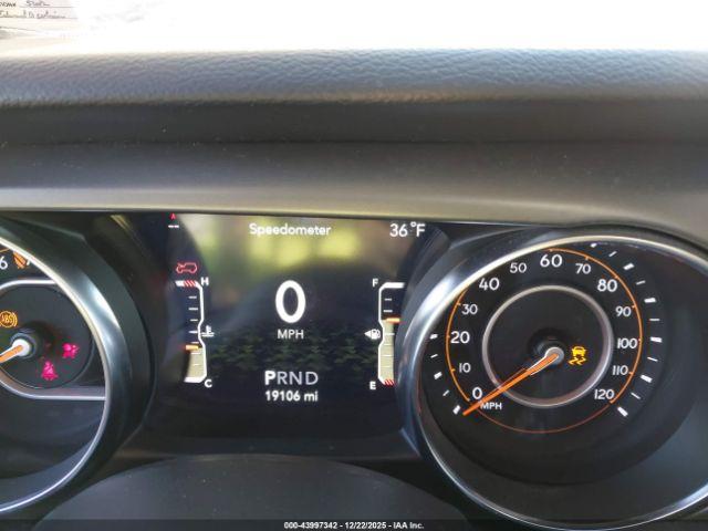 Jeep Wrangler Willys 4x4 Image 7