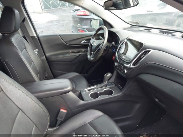 Chevrolet Equinox Awd Premier Image 10