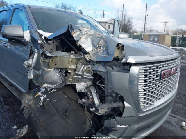 GMC Yukon 4wd Denali Image 10