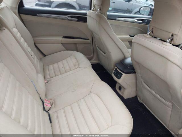 Ford Fusion Se Image 11