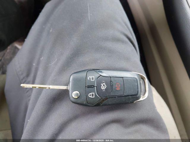 Ford Fusion Se Image 8