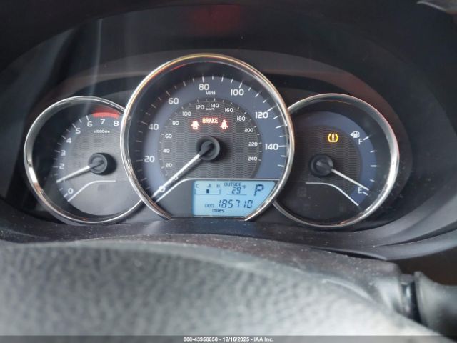 Toyota Corolla Le Image 4