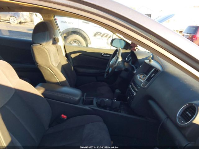 Nissan Maxima Image 6