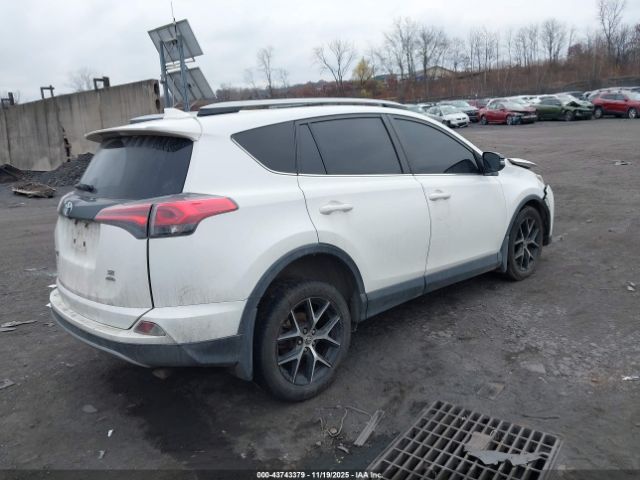 Toyota RAV4 Se Image 2