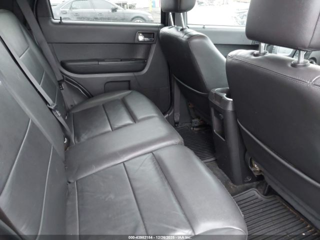 Ford Escape Limited Image 8