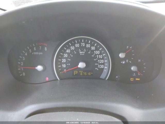 Kia Sedona Lx Image 8