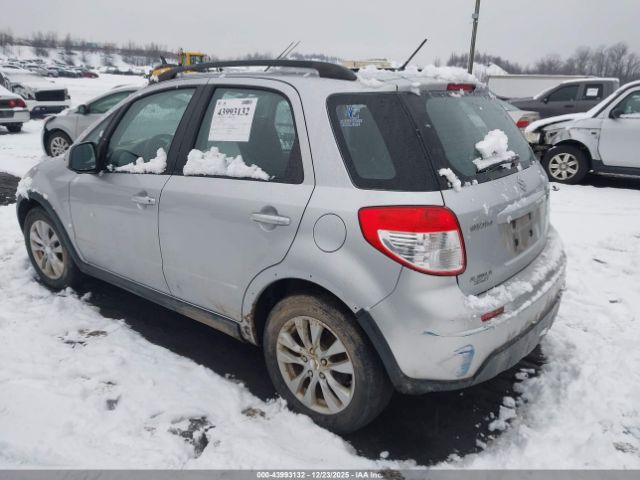 Suzuki SX4 Premium Image 8