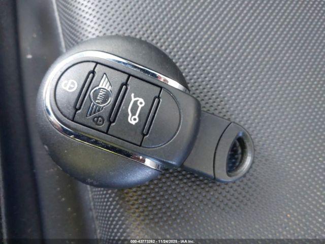 MINI Countryman Cooper S Image 11