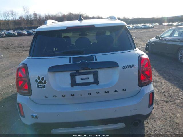 MINI Countryman Cooper S Image 2